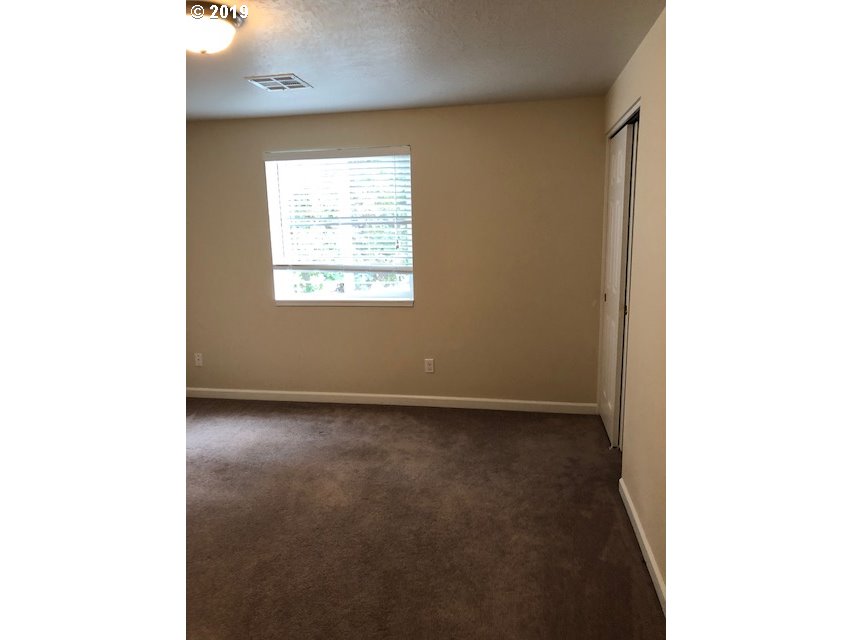 1099 Anderson Lane Springfield, OR 97477 - Photo 24 of 32