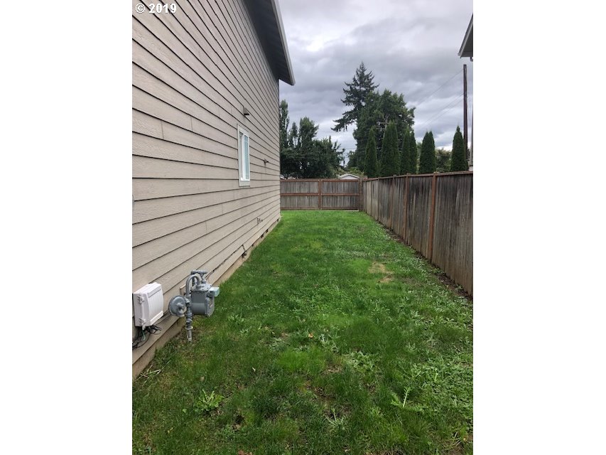 1099 Anderson Lane Springfield, OR 97477 - Photo 32 of 32