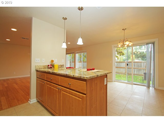1099 Anderson Lane Springfield, OR 97477 - Photo 8 of 32
