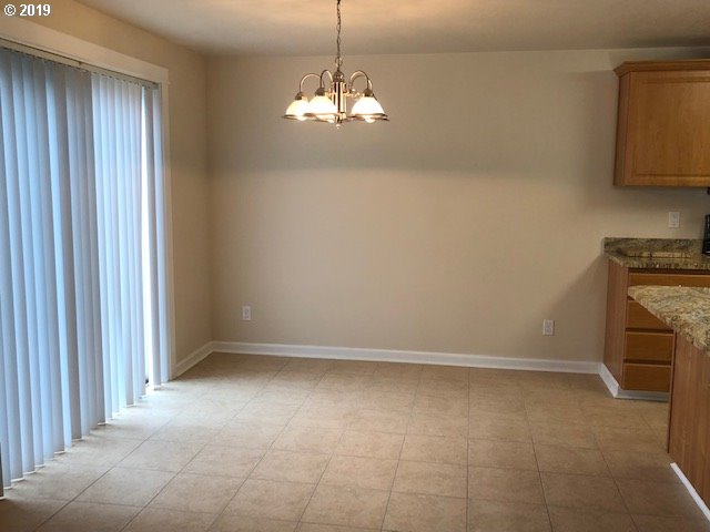 1099 Anderson Lane Springfield, OR 97477 - Photo 9 of 32