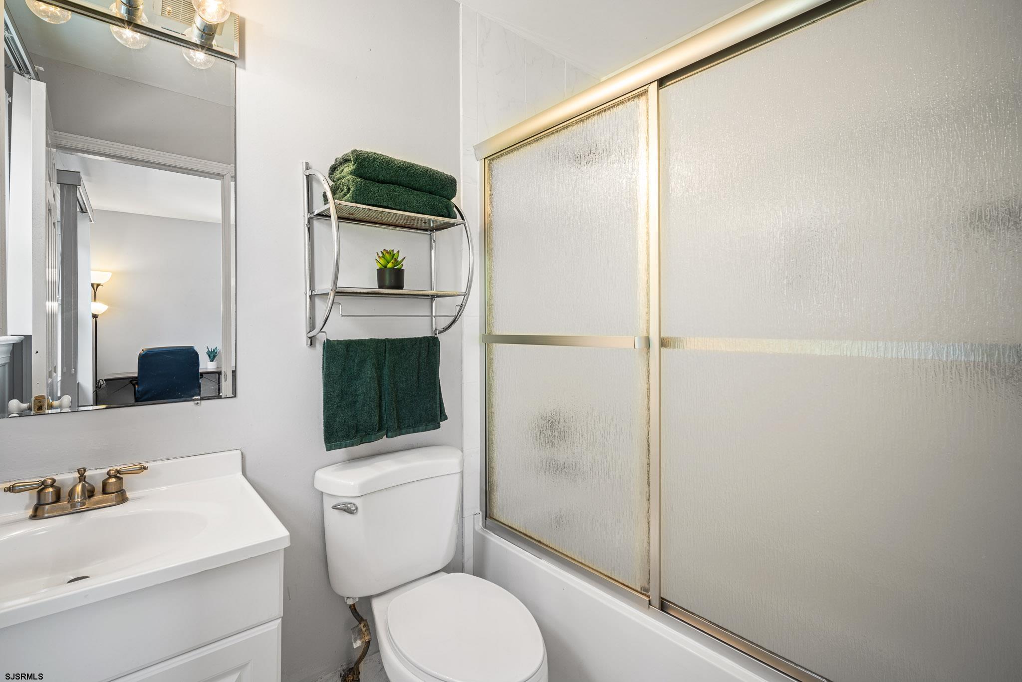 104 Laurel Circle Absecon, NJ 08201 - Photo 17 of 30