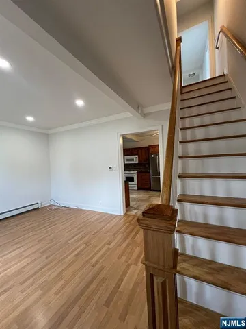 $3,300 | 24 Parker Avenue, Unit 1, Hawthorne, NJ 07506