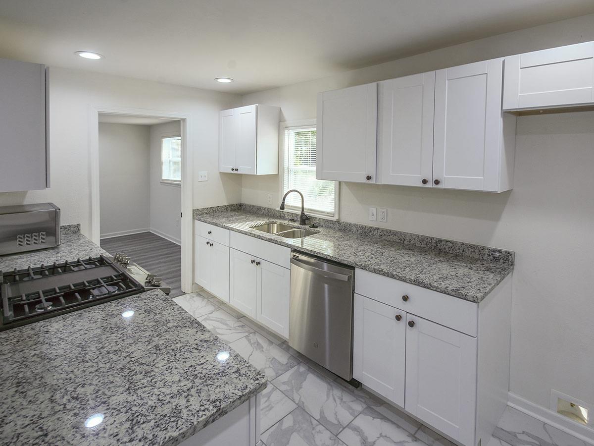 1170 Dearing Road Memphis, TN 38117 - Photo 8 of 15