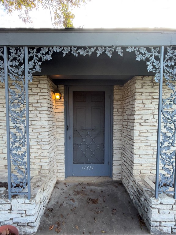 11311 Hunters Lane Austin, TX 78753 - Photo 3 of 31