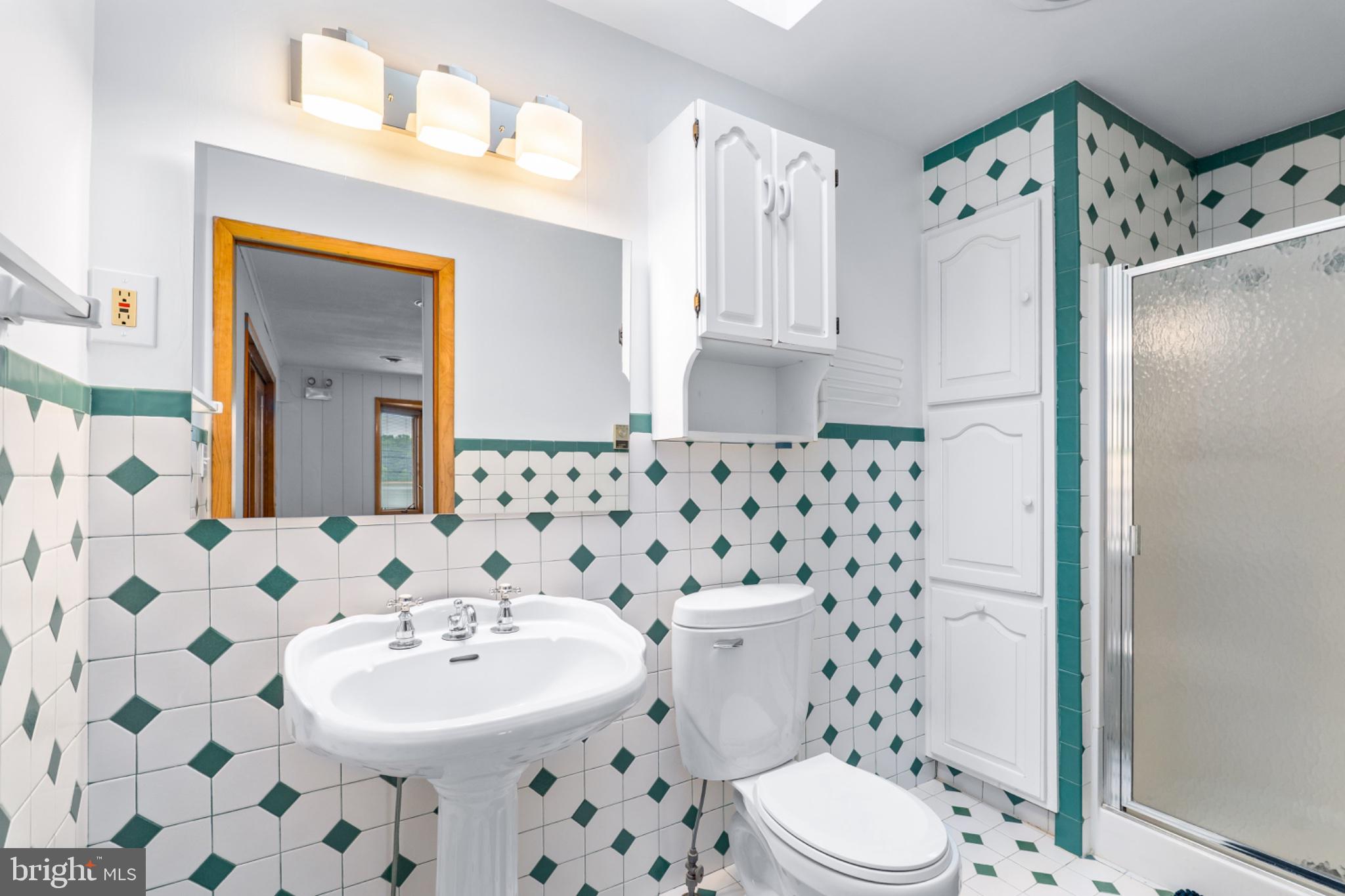 64 South Shore Road Elkton, MD 21921 - Photo 17 of 36 Charming bathroom with elegant tiles.