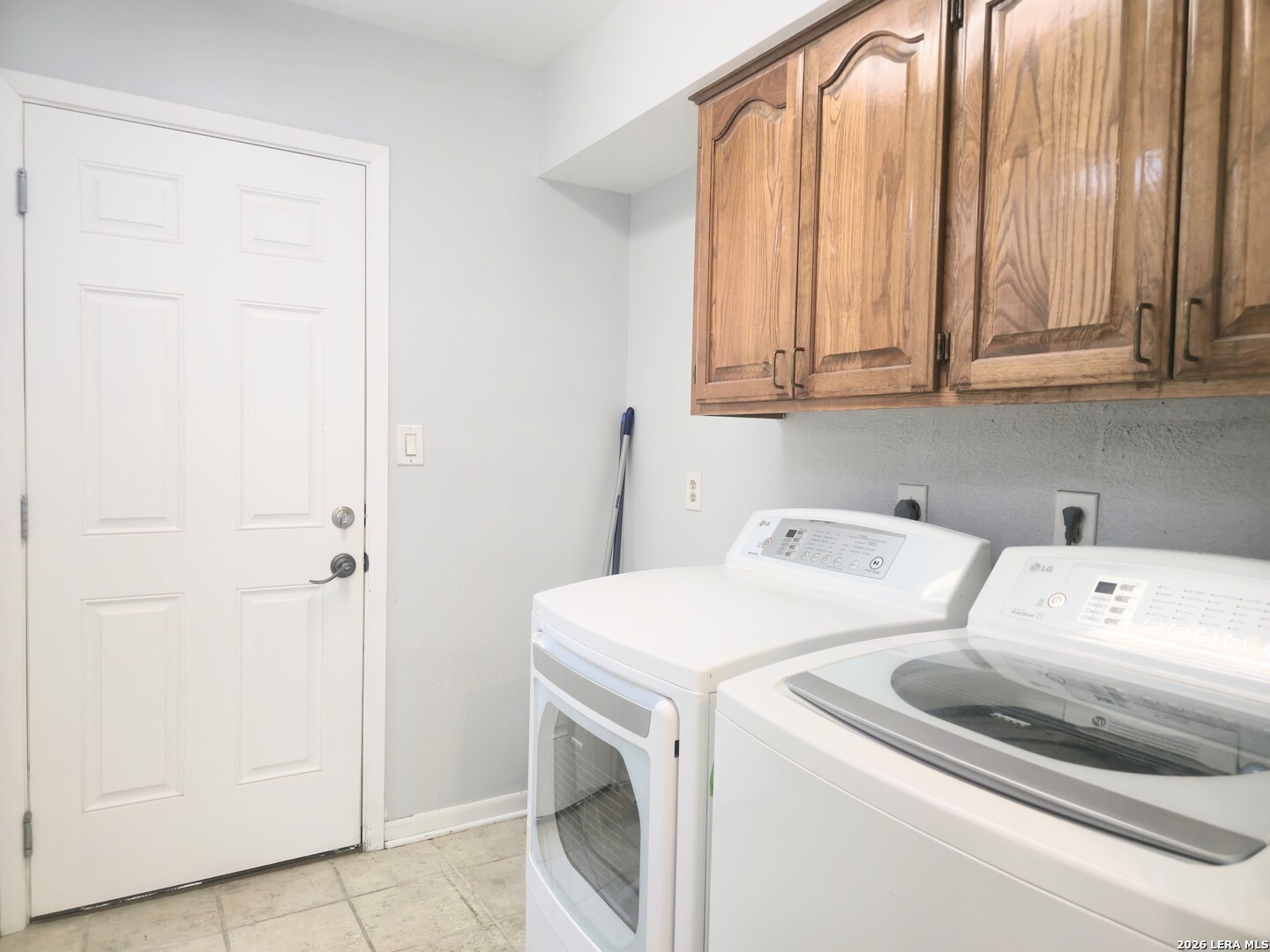 6321 Bowman Ridge San Antonio, TX 78249 - Photo 8 of 27