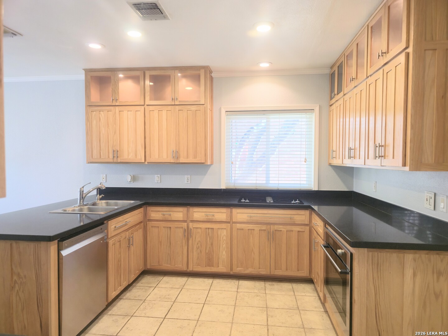 6321 Bowman Ridge San Antonio, TX 78249 - Photo 9 of 27