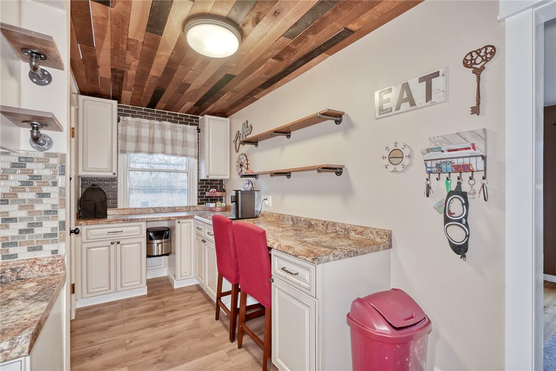 284 Belmeade Road Irondequoit, NY 14617 - Photo 12 of 41