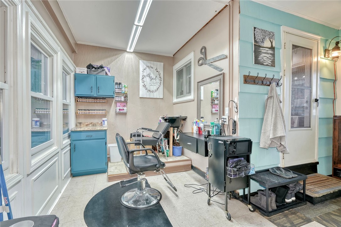 284 Belmeade Road Irondequoit, NY 14617 - Photo 5 of 41