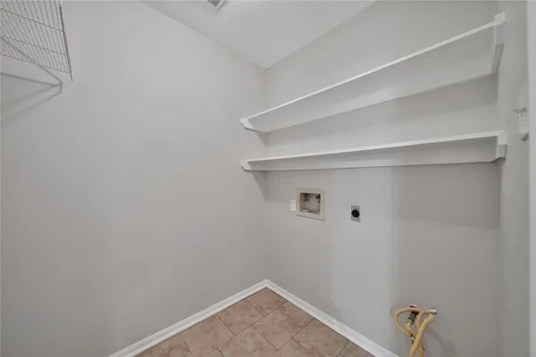 $2,300 | 198 North Village Knoll Circle, The Woodlands, TX 77381
