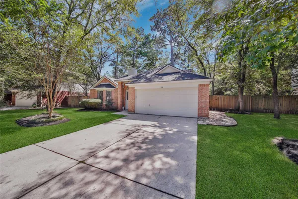 $2,300 | 198 North Village Knoll Circle, The Woodlands, TX 77381