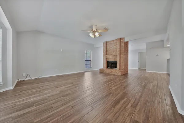 $2,300 | 198 North Village Knoll Circle, The Woodlands, TX 77381