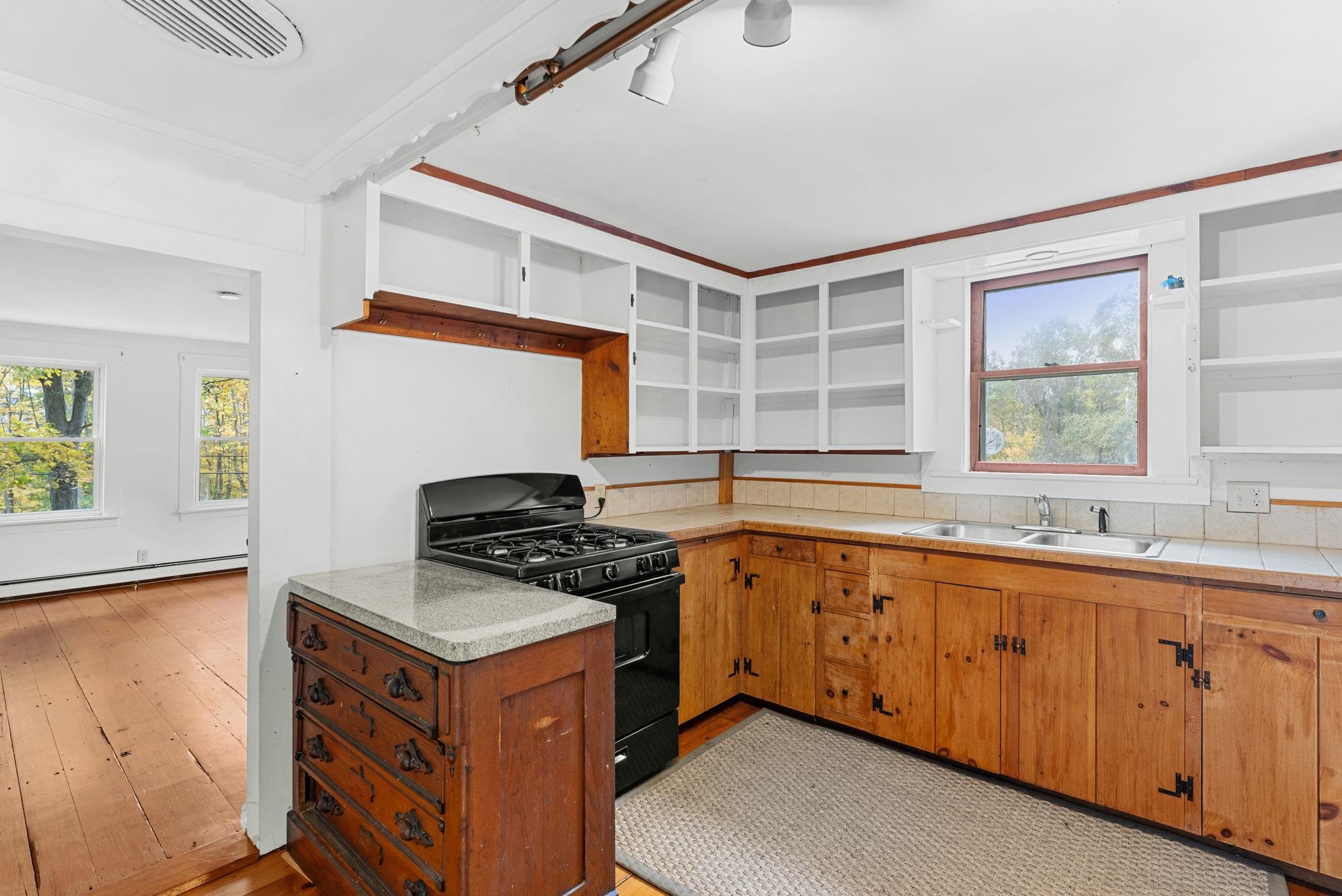 1026 E Road Berlin, VT 05641 - Photo 5 of 39