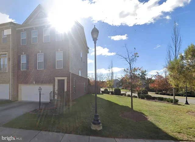 $3,150 | 42741 Puller Terrace, Broadlands, VA 20148