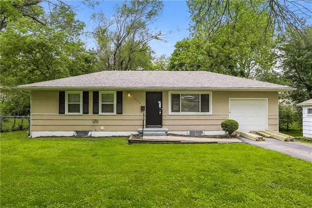 $1,720 | 11302 Norton Avenue, Kansas City, MO 64137