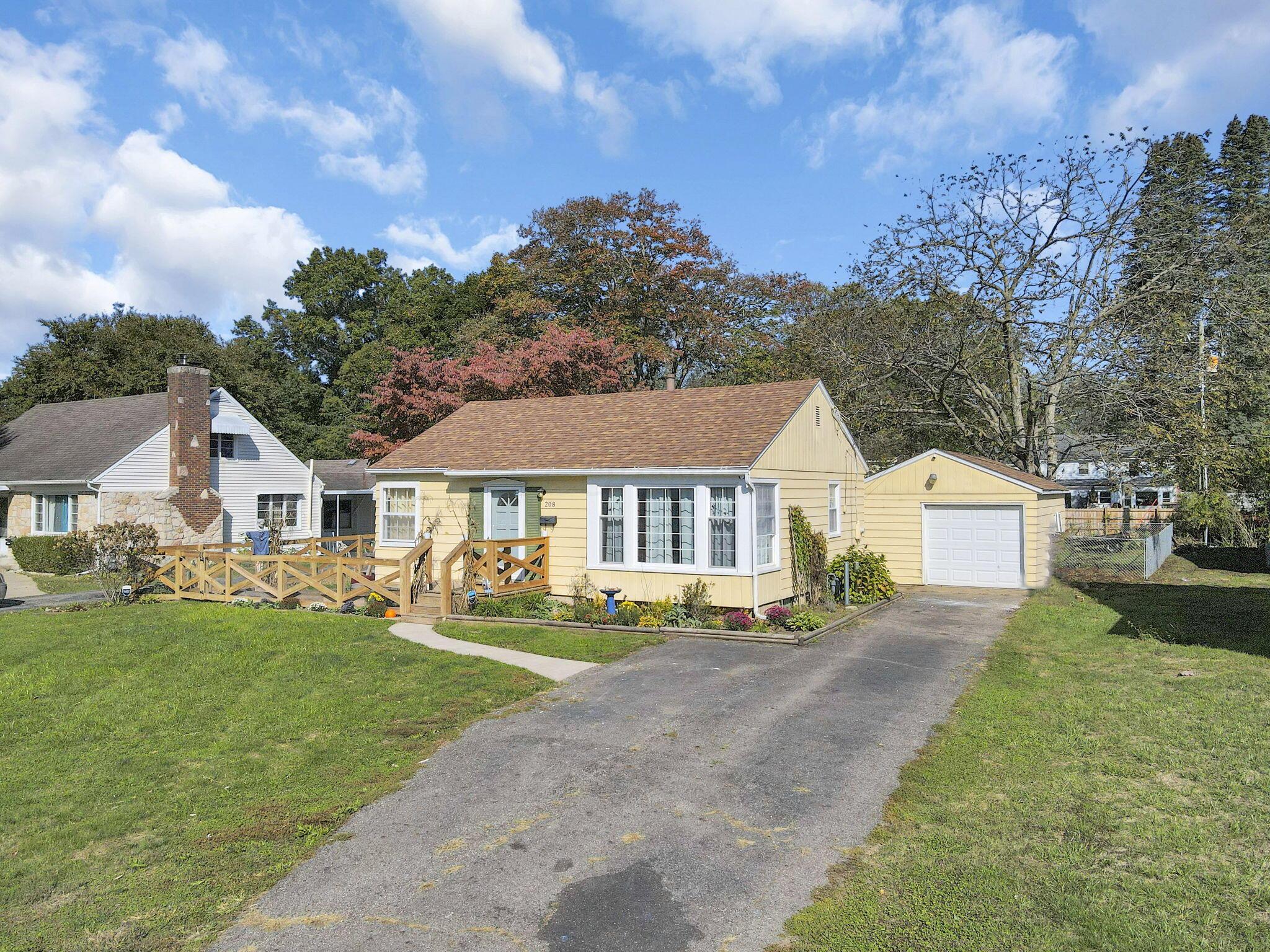 208 South Quentin Road Newark, OH 43055 - Photo 35 of 42 41-web-or-mls-dji_fly_20241011_112444_15