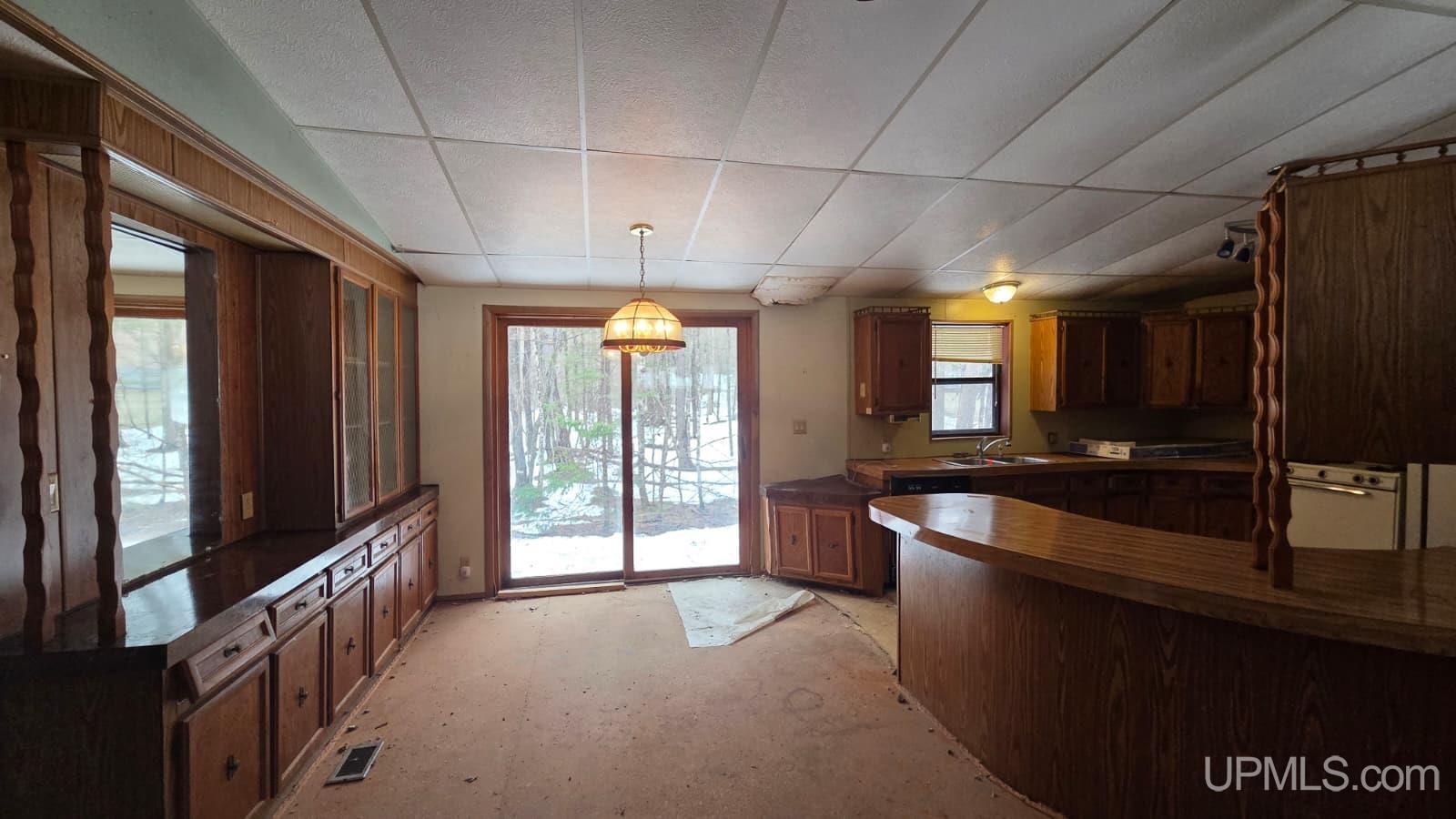 7122 Maple Grove Road Munising, MI 49862 - Photo 6 of 44
