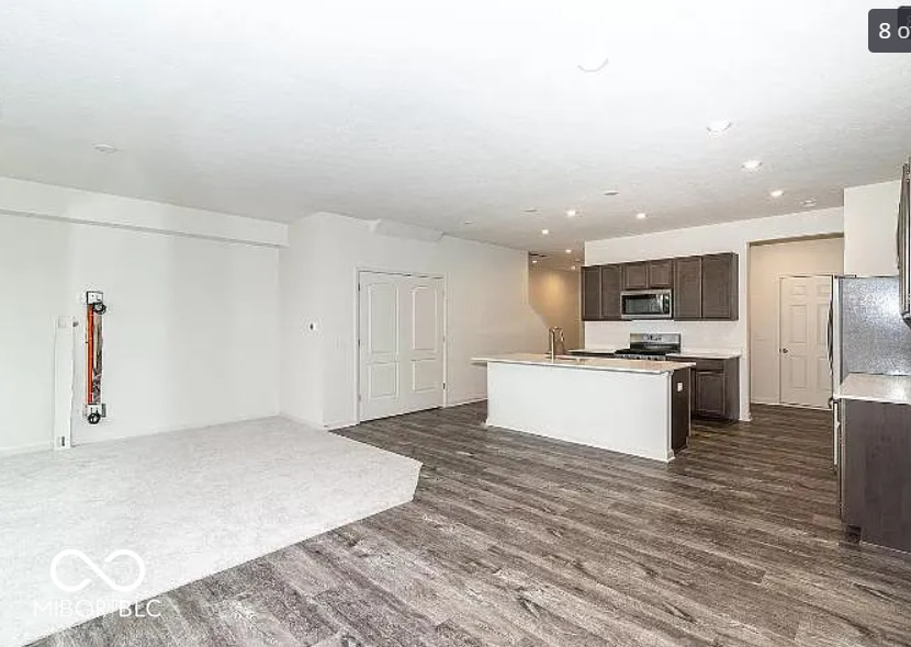 13508 Dewpoint Lane Fishers, IN 46037 - Photo 8 of 30