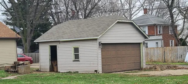 $104,900 | 421 7th Avenue, Rochelle, IL 61068