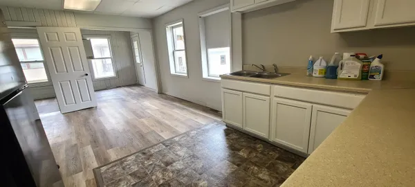 $97,500 | 421 7th Avenue, Rochelle, IL 61068