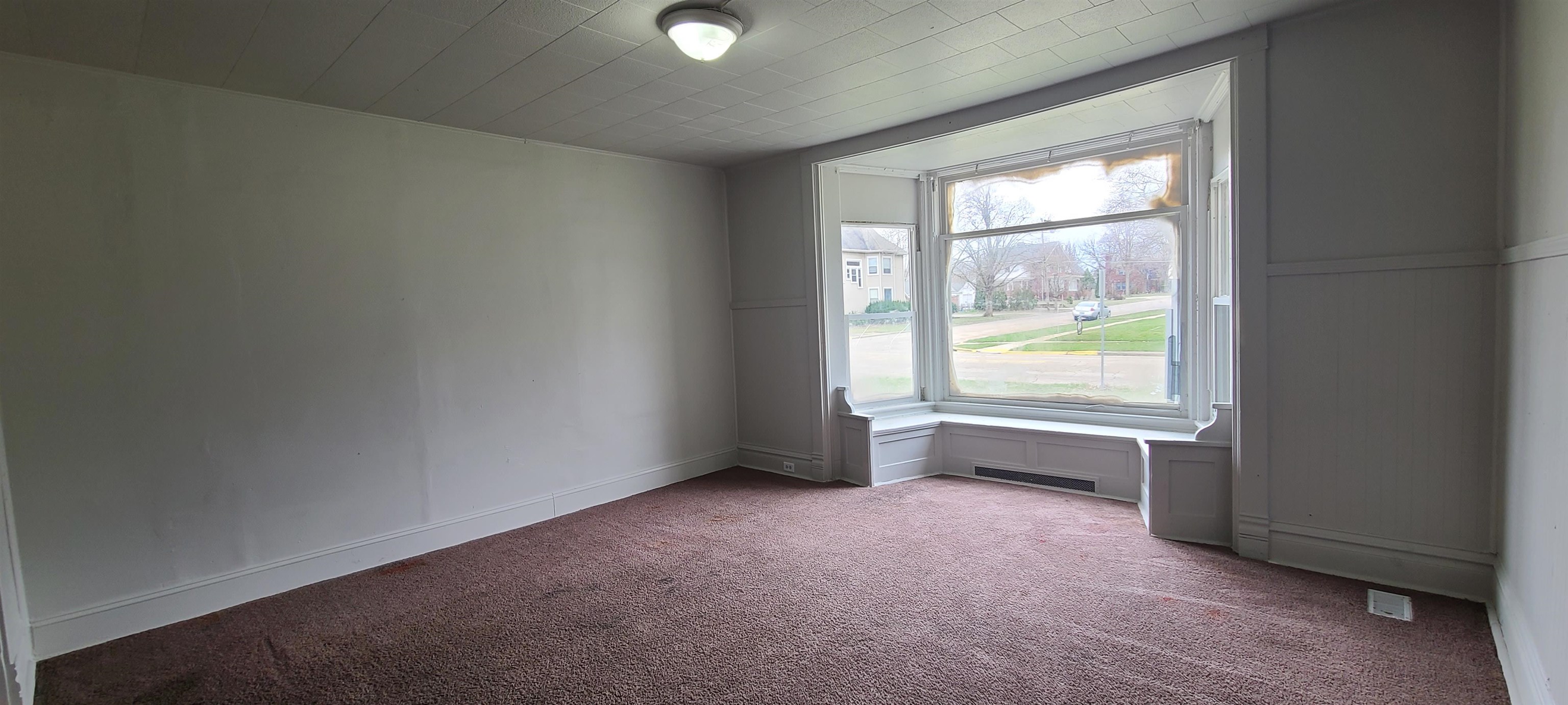 421 7th Avenue Rochelle, IL 61068 - Photo 5 of 18