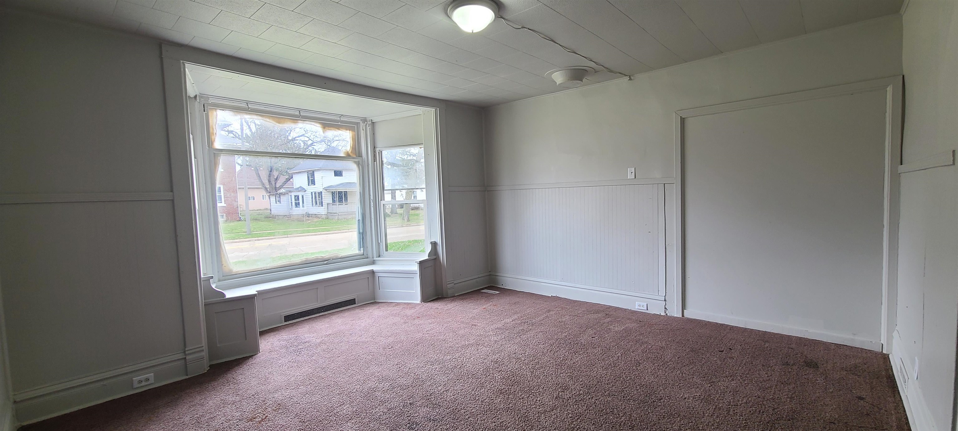 421 7th Avenue Rochelle, IL 61068 - Photo 6 of 18