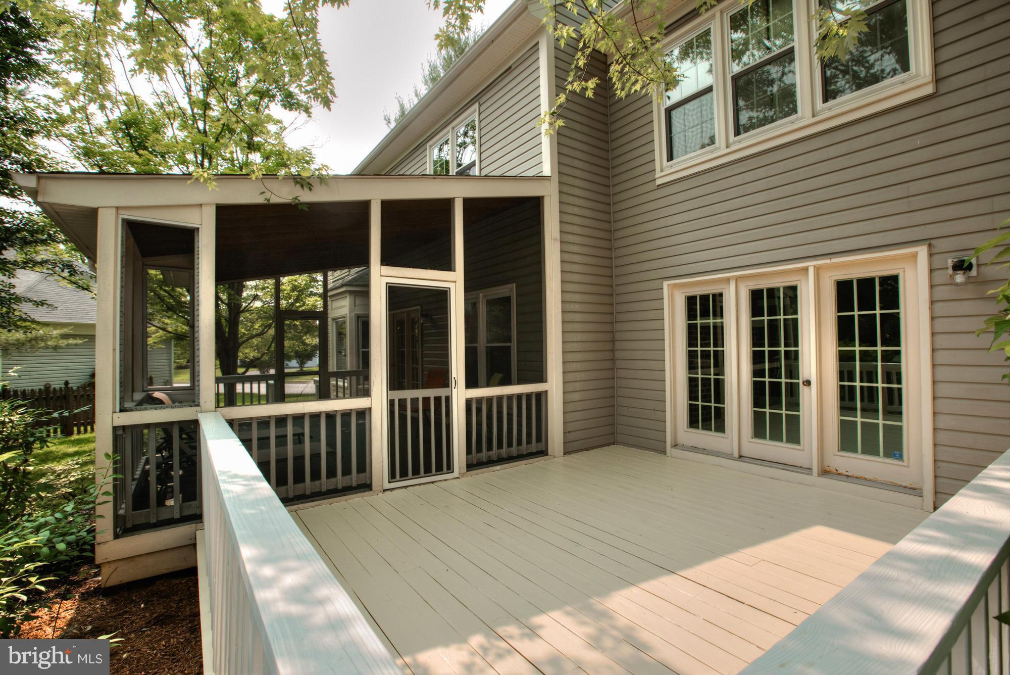 408 Tearose Place Southwest Leesburg, VA 20175 - Photo 25 of 30 Exterior (Rear)