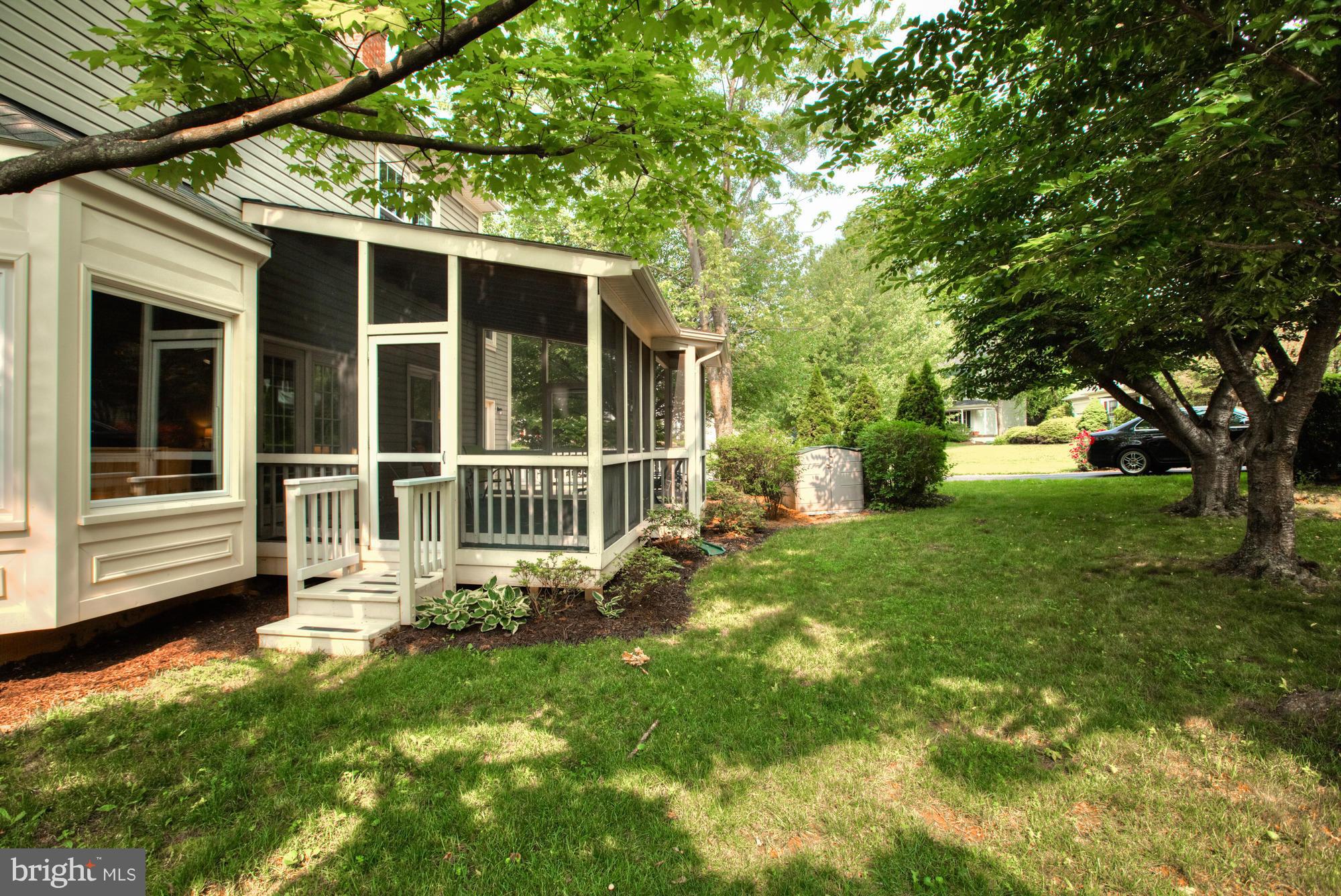 408 Tearose Place Southwest Leesburg, VA 20175 - Photo 26 of 30 Exterior (Rear)