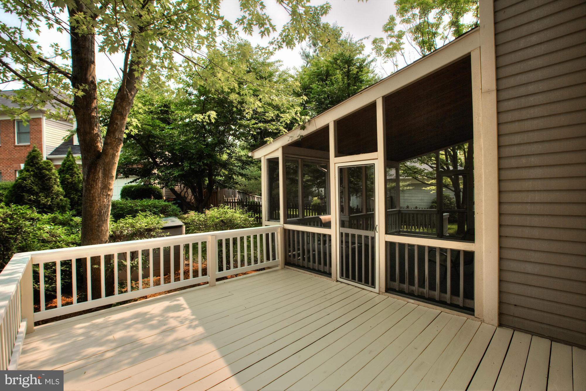 408 Tearose Place Southwest Leesburg, VA 20175 - Photo 28 of 30 Exterior (Rear)