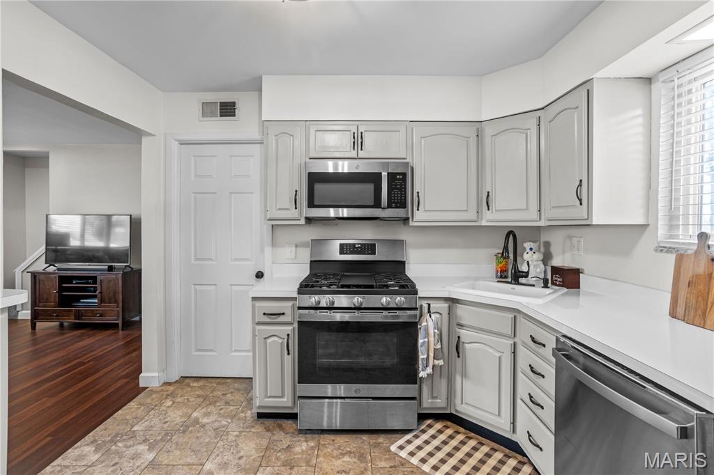 717 Lonedell Road Arnold, MO 63010 - Photo 6 of 24