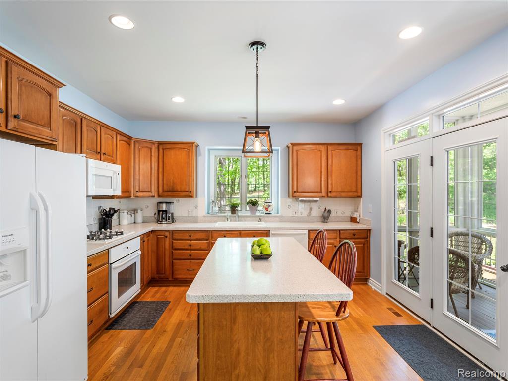 1331 Avon Circle West Rochester Hills, MI 48309 - Photo 20 of 54