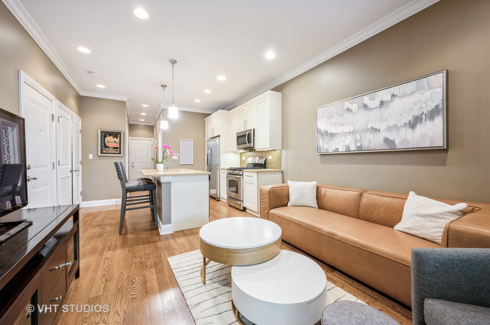 2624 West Rice Street, Unit 1F Chicago, IL 60622 - Photo 3 of 12