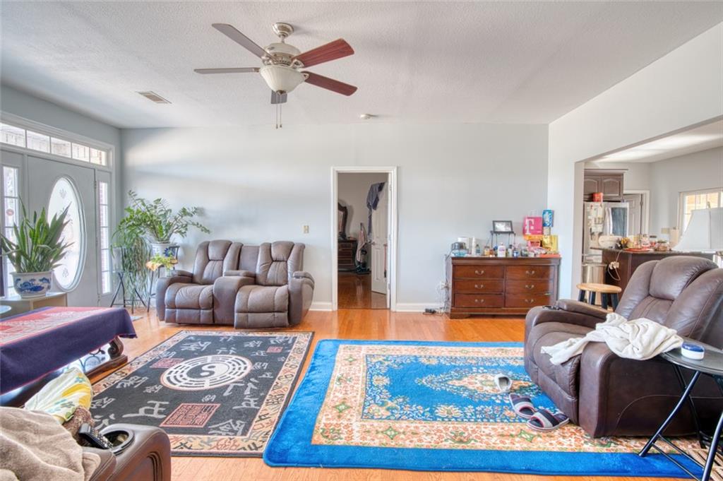441 Weaver Road Moultrie, GA 31768 - Photo 21 of 48 a living room with furniture rug and window