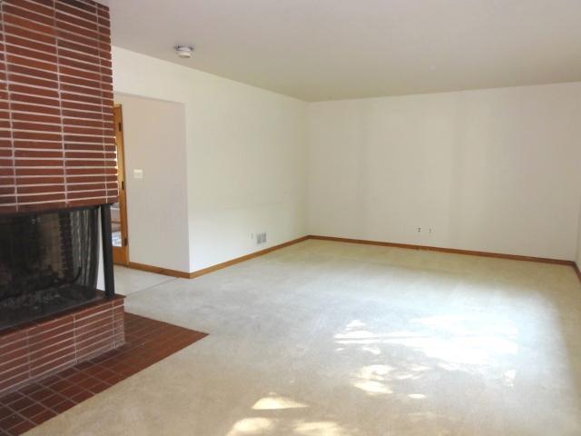 3930 Sunbury Road Columbus, OH 43219 - Photo 3 of 22 Gallery Image 3