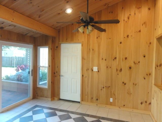 3930 Sunbury Road Columbus, OH 43219 - Photo 7 of 22 Gallery Image 7