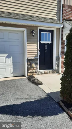 $2,010 | 803 Schooner Lane, Mechanicsburg, PA 17050