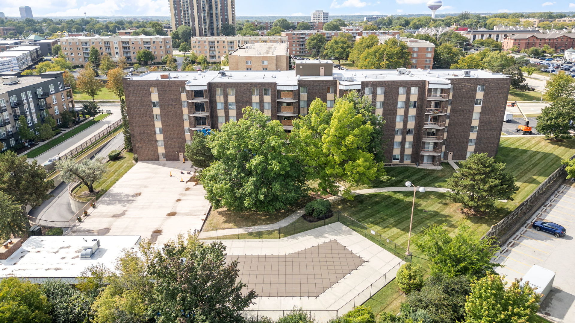 2201 South Grace Street, Unit 305 Lombard, IL 60148 - Photo 29 of 31 a view of a city from a terrace