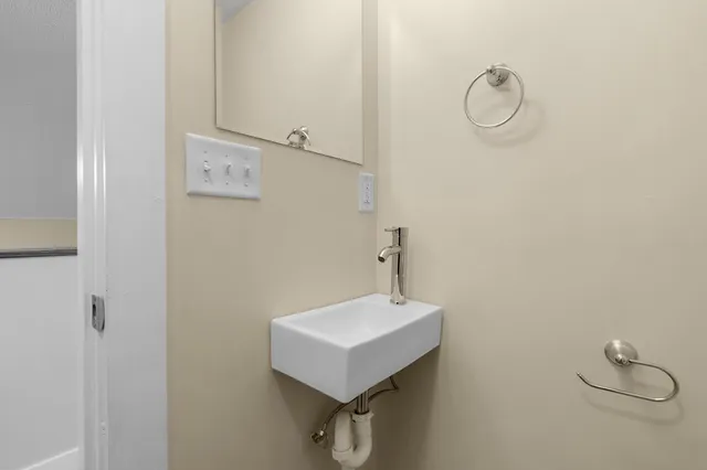 $279,900 | 5743 107th Avenue, Pullman, MI 49450