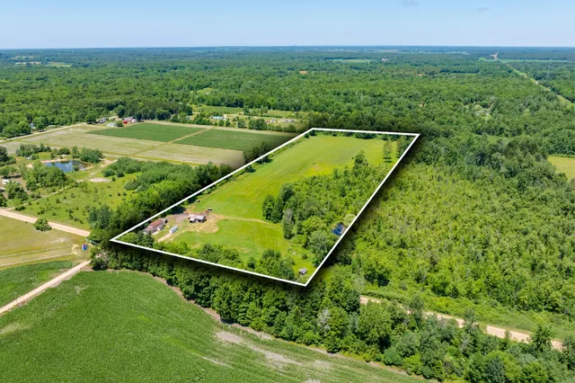 $279,900 | 5743 107th Avenue, Pullman, MI 49450