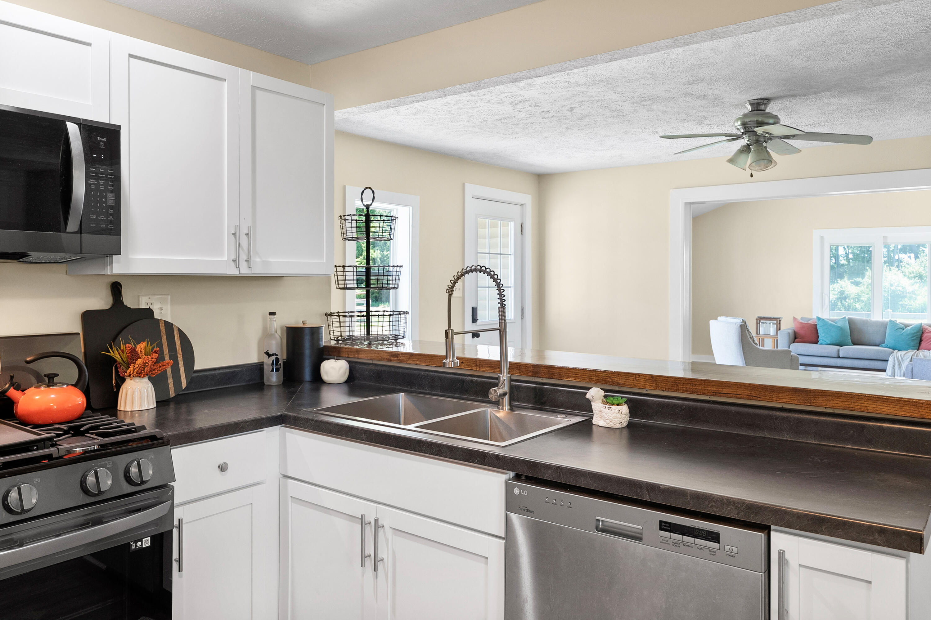 5743 107th Avenue Pullman, MI 49450 - Photo 5 of 47 107th Ave 5743 Pullman 49450-12