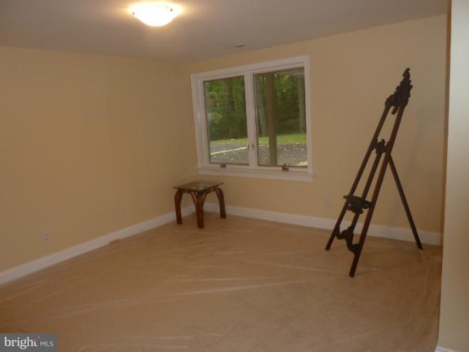 1959 Rockingham Street McLean, VA 22101 - Photo 21 of 29 Bedroom