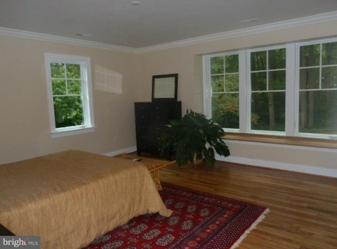 1959 Rockingham Street McLean, VA 22101 - Photo 6 of 29 Bedroom (Master)