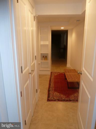 1959 Rockingham Street McLean, VA 22101 - Photo 9 of 29 Interior (General)