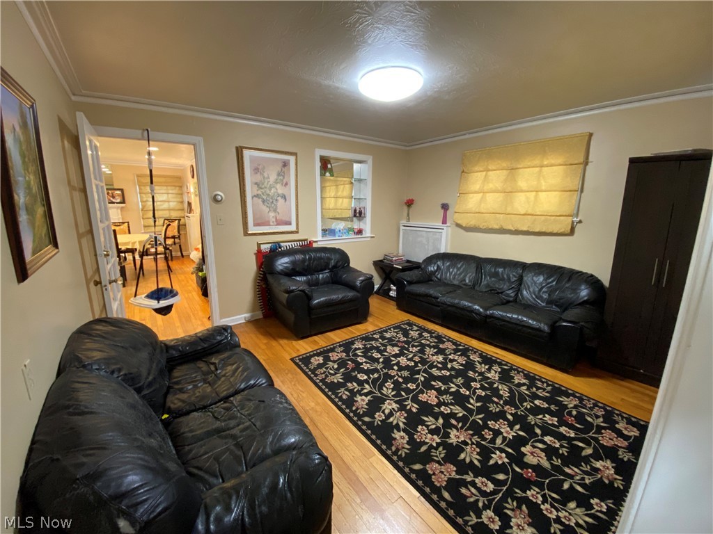 3577 Shannon Road Cleveland Heights, OH 44118 - Photo 9 of 32