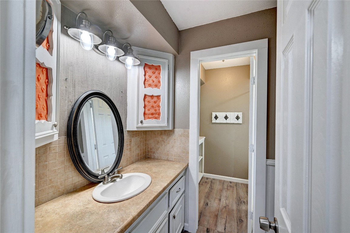 1202 Lemm Road 2 Spring, TX 77373 - Photo 29 of 48 Secondary Bathroom Upstairs
