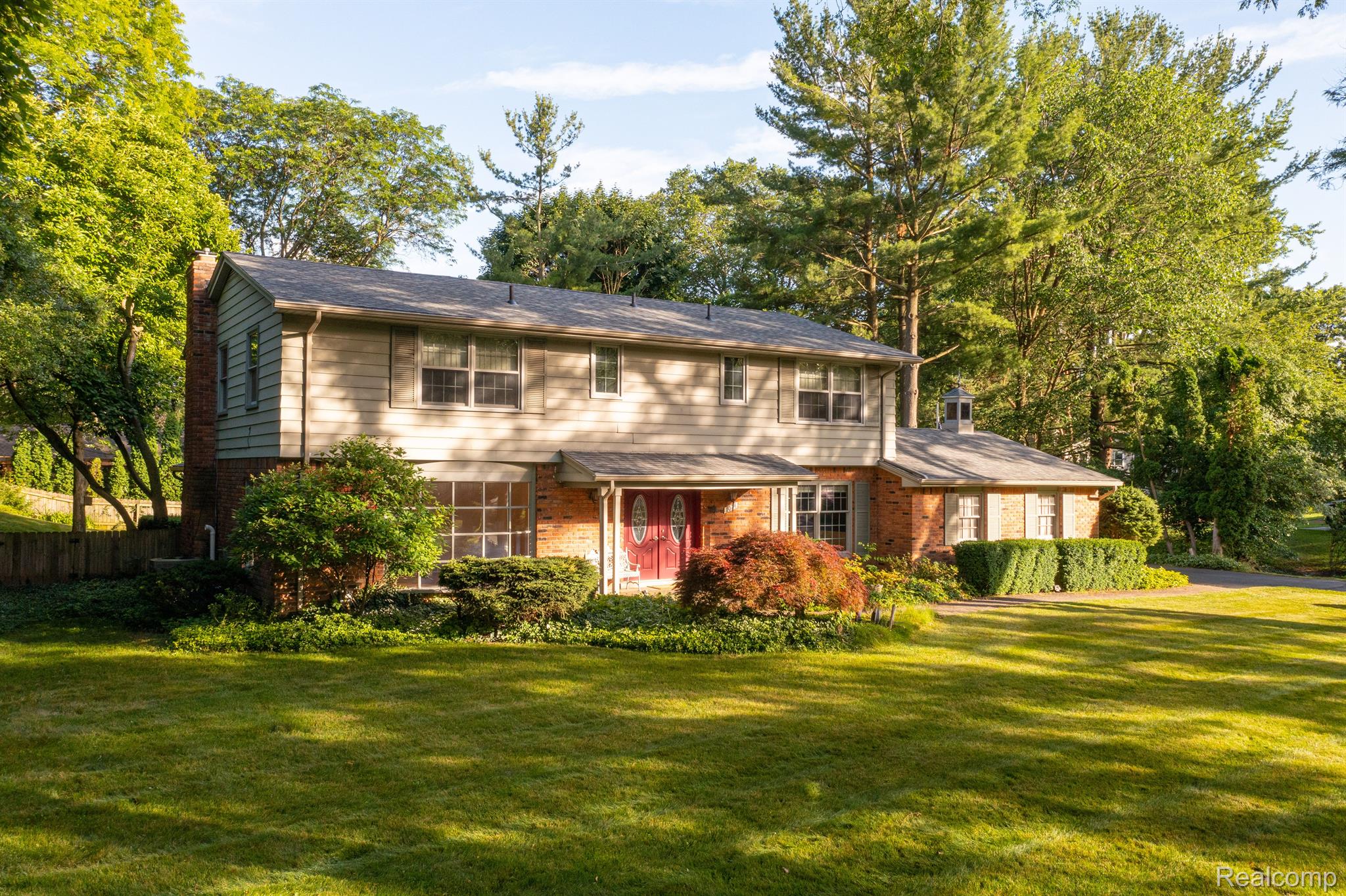 1024 Rock Spring Road Bloomfield Hills, MI 48304 - Photo 1 of 47 Gallery Image 1