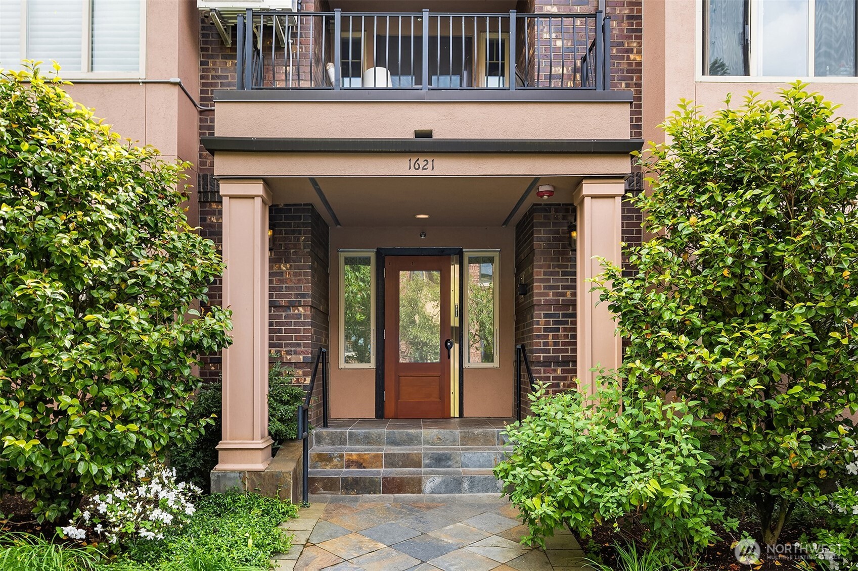 1621 East Spring Street, Unit 1A Seattle, WA 98122 - Photo 15 of 17