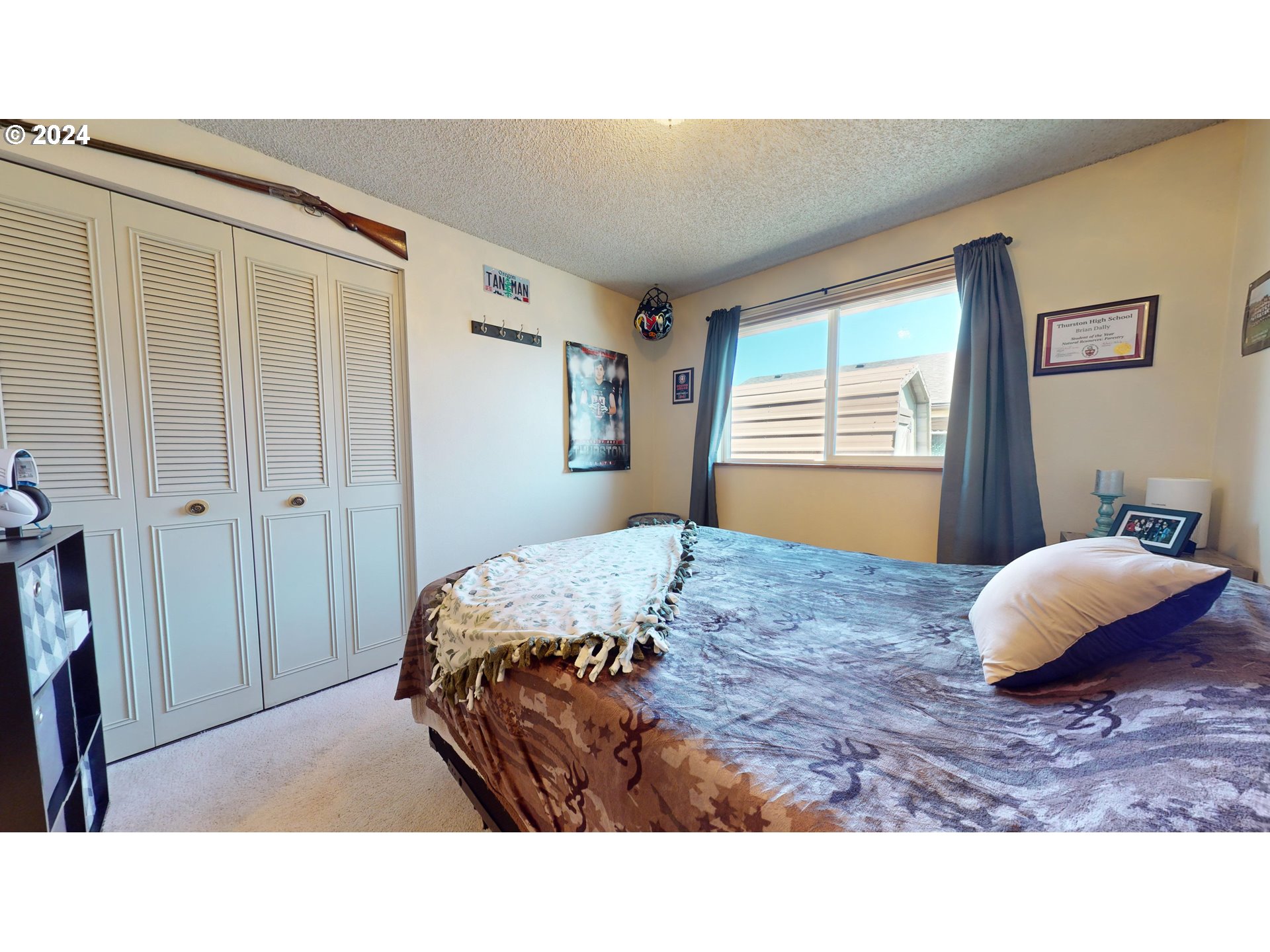 312 70th Street Springfield, OR 97478 - Photo 23 of 42 Bedroom