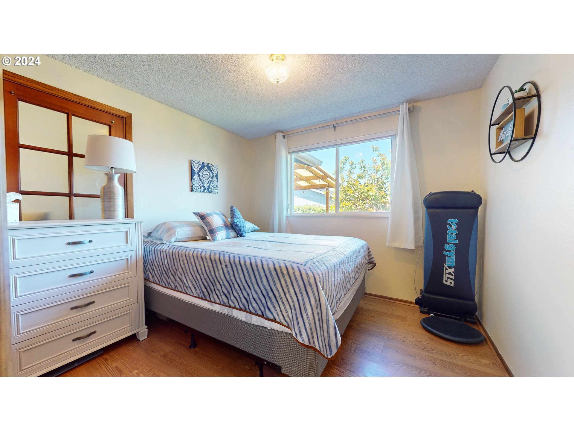 312 70th Street Springfield, OR 97478 - Photo 25 of 42 Bedroom