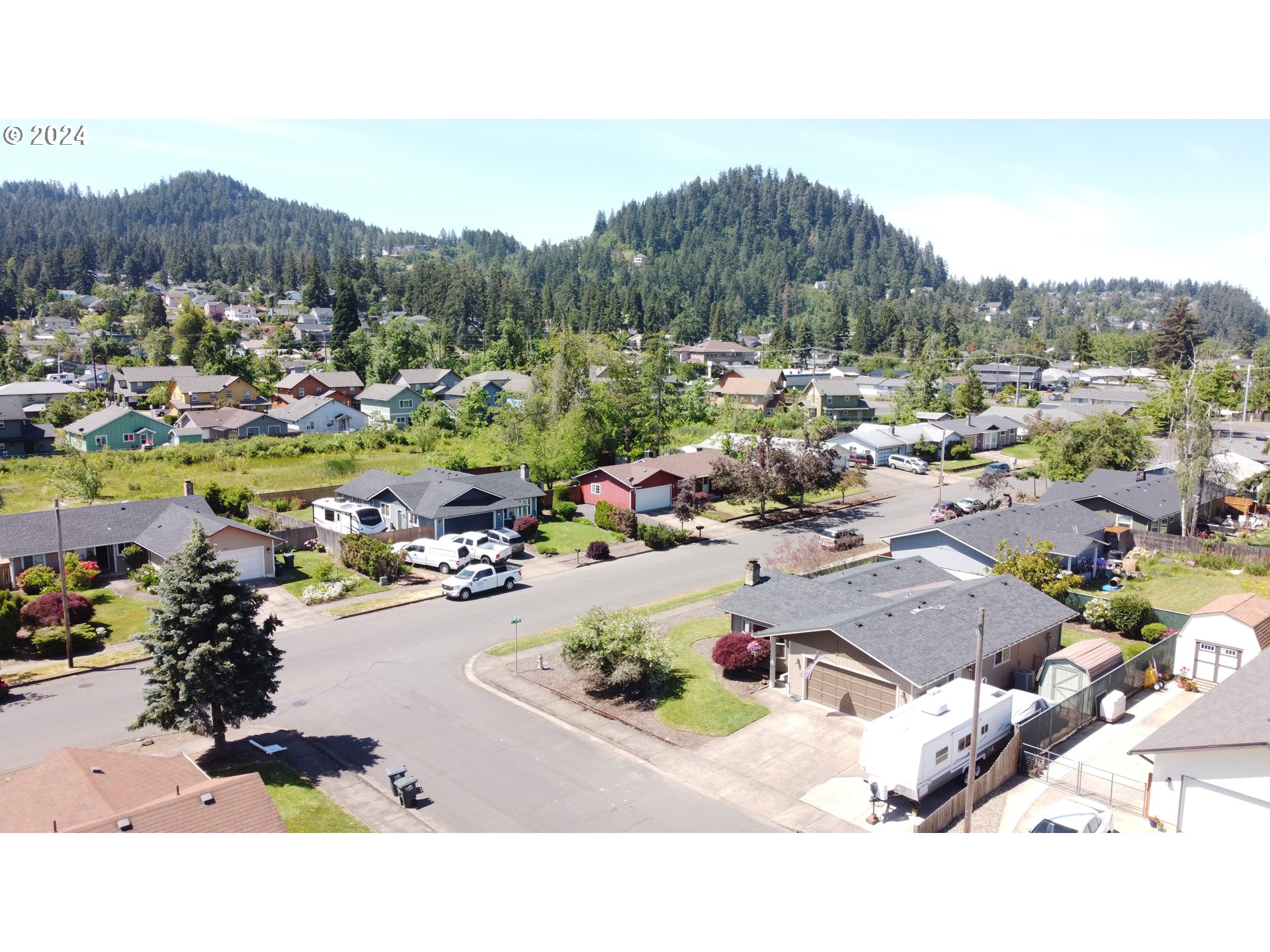 312 70th Street Springfield, OR 97478 - Photo 41 of 42
